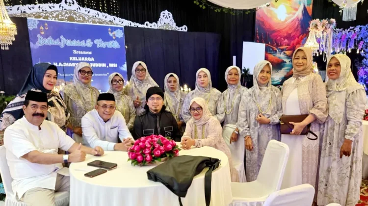 Alumni SMANSA 82 Makassar Bukber Penuh Kebersamaan