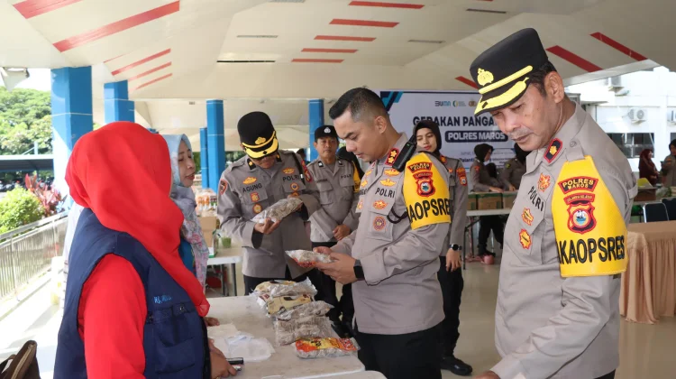 Jaga Stabilitas, Polres Maros Buka Gerakan Pangan Murah
