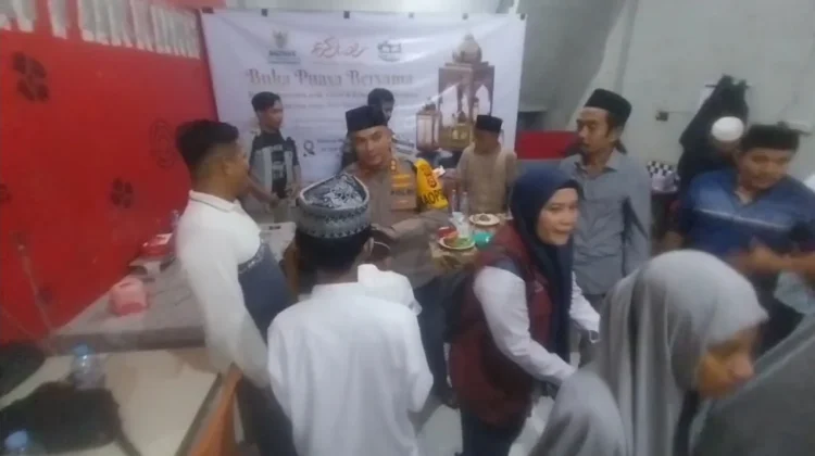 Solidaritas Insan Pers Maros Santuni Anak Yatim