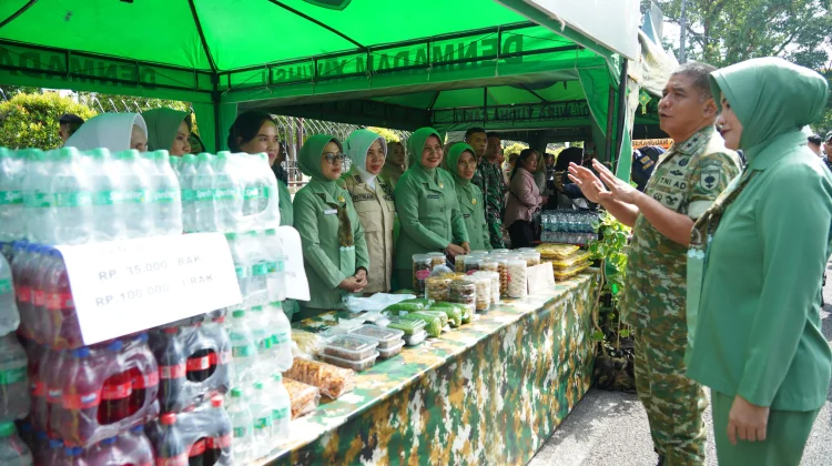 Bazar Pangan TNI Kodam XIV/Hasanuddin Membantu Kebutuhan Warga