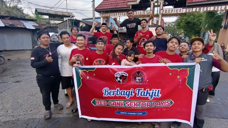 Red Gank Sektor Paris Berbagi Takjil dan Sembako Gratis