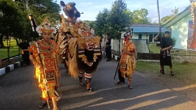 Arak Ogoh-Ogoh di Kariango, Simbol Pembersihan Diri Sambut Hari Raya Nyepi