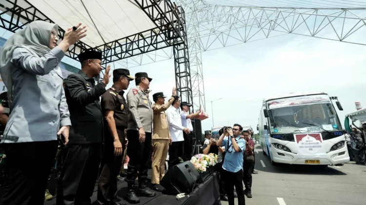 Pemprov Sulsel Melepas 35 Bus Mudik Gratis