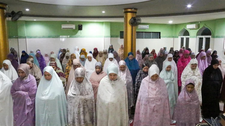 Hangatkan Ramadan, Aliyah Mustika Ilham Sambangi Warga Panakkukang dan Tallo