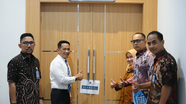 Kemenkum Sulsel Sterilkan Ruang Kerja jelang Masa Libur Nasional dan Cuti Bersama