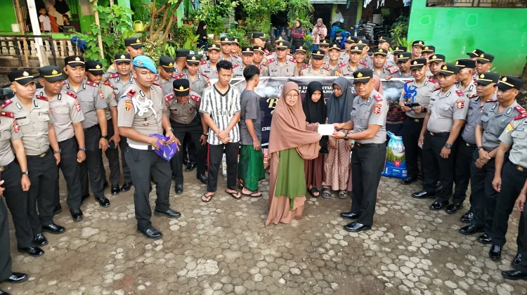 Siswa Sekolah Inspektur Polisi Angkatan 55 Peduli Anak Yatim