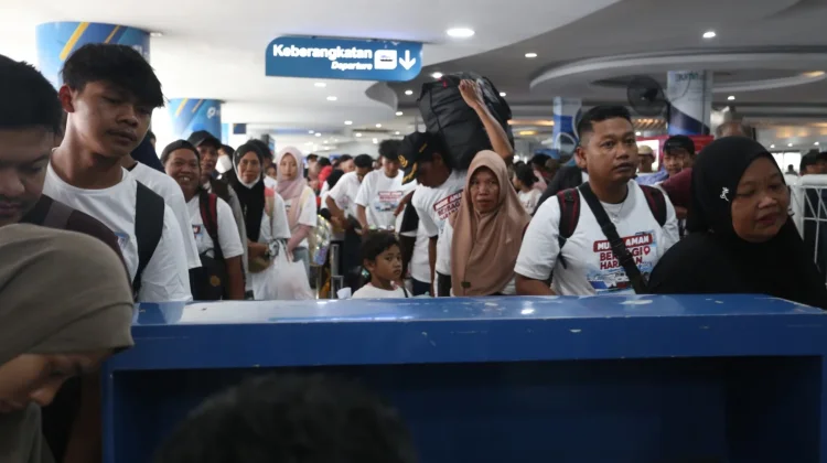 Arus Mudik Pelindo Regional 4 Naik Delapan Persen