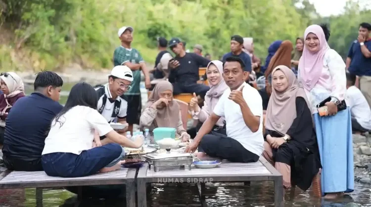 Alumni SMAN 1 Sidrap Luncurkan Dana Abadi