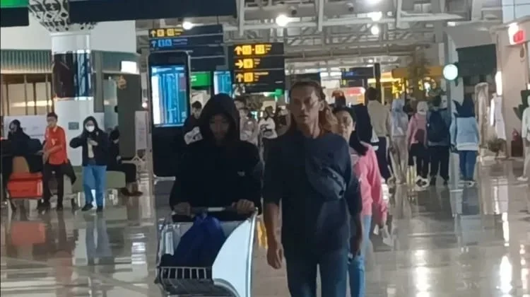 Setengah Juta Penumpang Padati Bandara Hasanuddin Selama Arus Lebaran 2026