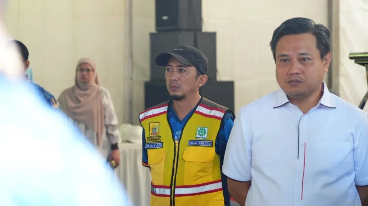 Ruas Jalan Burung-Burung ke Bili-Bili Memasuki Tahap Pengerasab Beton
