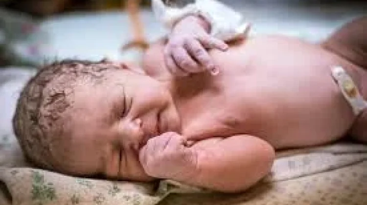 Penyebab Bayi Tidak Menangis saat Dilahirkan