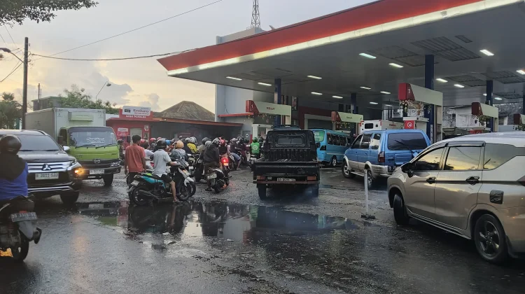 SPBU Pertamina Cendrawasih Diserbu jelang 1 April