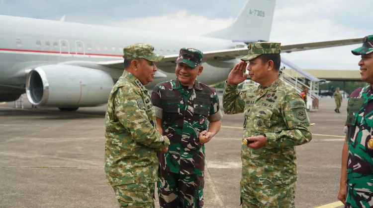 Pangdam XIV/Hasanuddin Sambut Asops Panglima TNI di Makassar