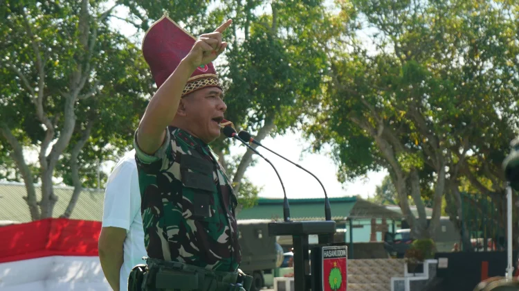Pangdam XIV/Hasanuddin Cek Kesiapan Satgas Pengamanan Perbatasan Yonif 721