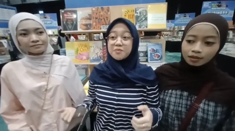 Antusiasme Warga Membludak, Bazar Buku Big Bad Wolf di Makassar Jadi Surga Literasi