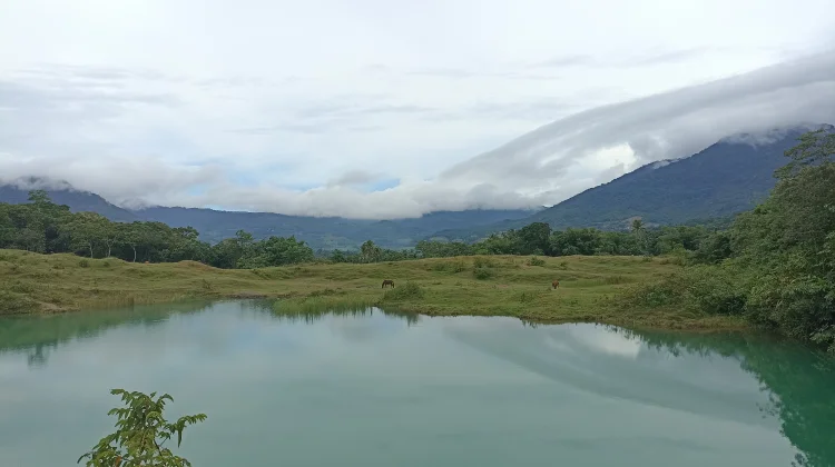 Lembah Biru Jadi Spot Foto Baru di Kabupaten Maros