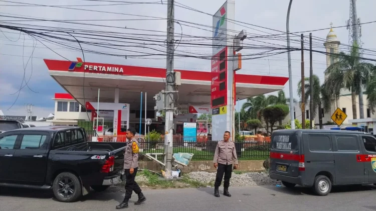 Cegah Kemacetan, Polsek Tamalate Pantau Antrian di SPBU