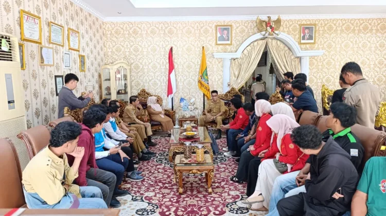 Bupati Sinjai:  Penyediaan Jaringan Listrik di Kampung Boja Menjadi Prioritas