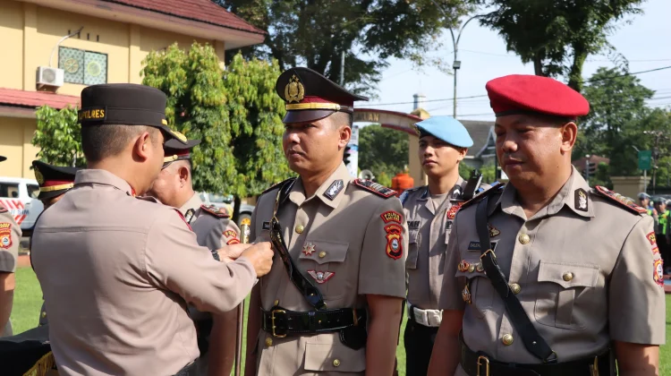 Mutasi Besar di Polres Maros, Kasat dan Kapolsek Berganti