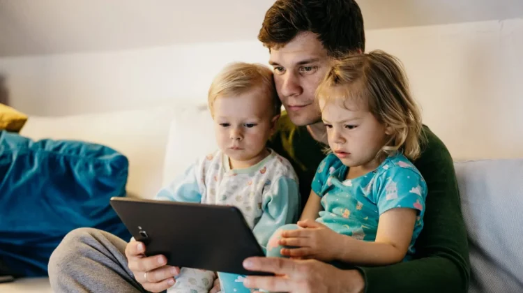Waspada Over Sharing Data Pribadi Anak di Medsos
