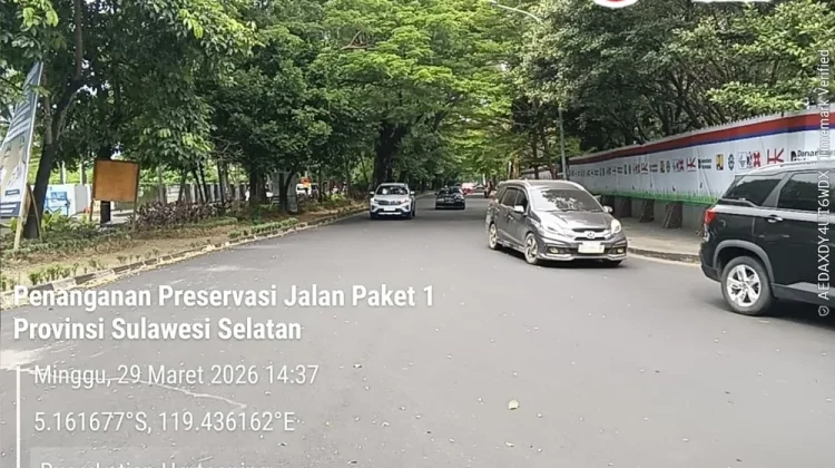 Sistem Buka Tutup Lalu Lintas Dilakukan Selama Perbaikan Jalan Aroepala Makassar