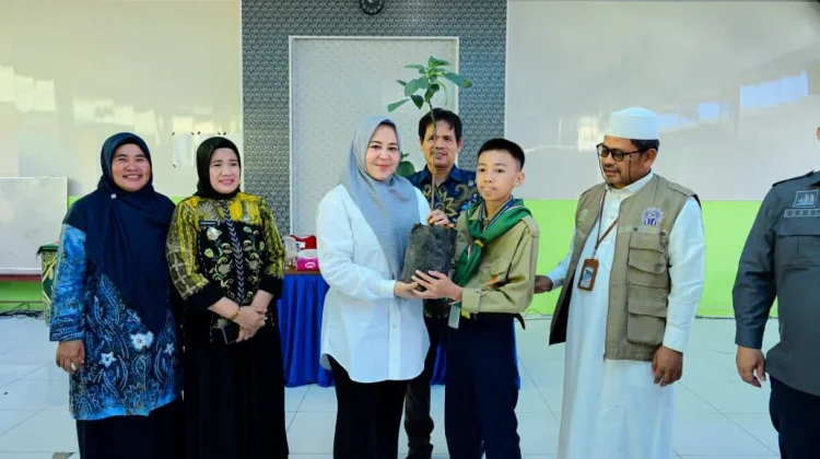 Edukasi Lingkungan dan Kesehatan di Sekolah Jadi Fokus Kunjungan Wagub di Sidrap