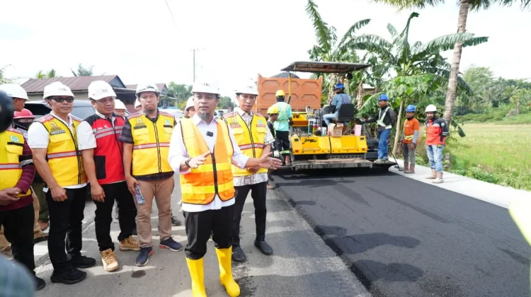 Gubernur Sulsel Tinjau Progres MYP Jalan di Pinrang-Enrekang