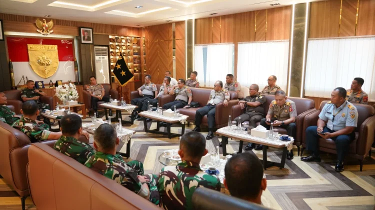 Peserta Didik Sespimti Polri Kunjungi Kodam XIV/Hasanuddin
