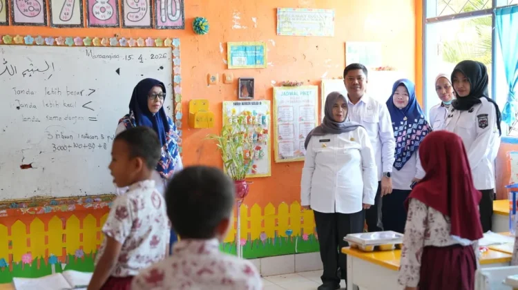 Pastikan Kelayakan Menu MBG, Bupati Sinjai Pantau SPPG dan Sekolah