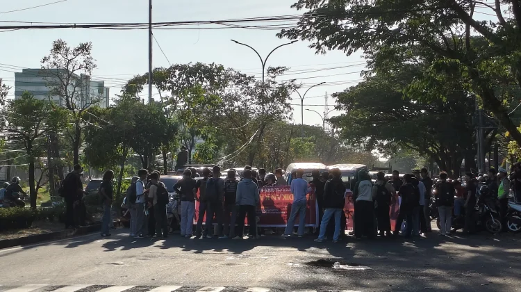 Aliansi Pelajar dan Mahasiswa Gowa Lakukan Aksi Demo, Menuntut Perbaikan Jalan