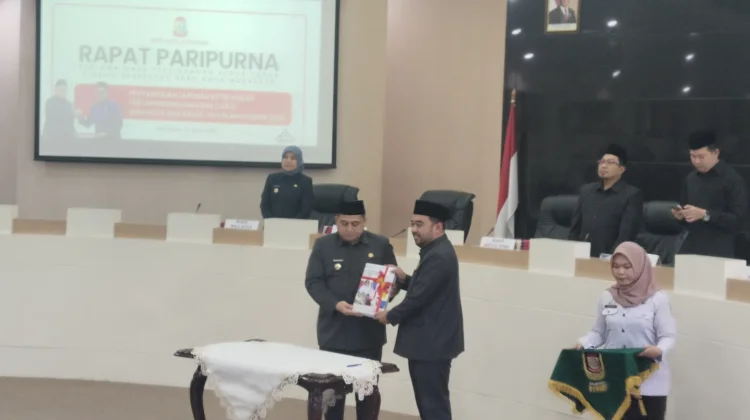 Rapat Paripurna Pertama DPRD Makassar, Wali Kota Sampaikan LKPJ 2025