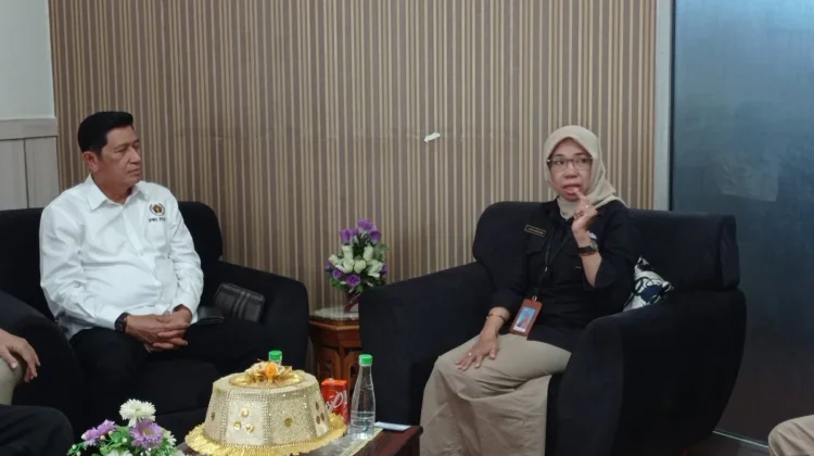 Perkuat Sinergi Media, Panitia Konferensi PWI Sulsel Kunjungi RRI Makassar