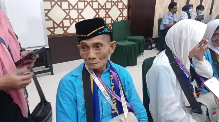 Menanti Selama 16 Tahun, Lamakka Akhirnya Berangkat Haji di Usia 73 Tahun