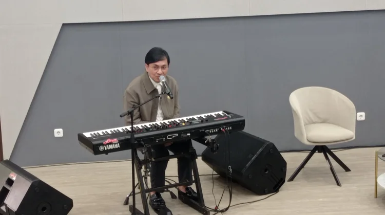 Beri Kuliah Umum di Unhas, Yovie Widianto Bahas Kreativitas hingga AI
