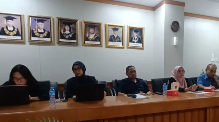 UT Makassar Kukuhkan Ratusan Lulusan, Pendidikan Terbuka Kian Diminati