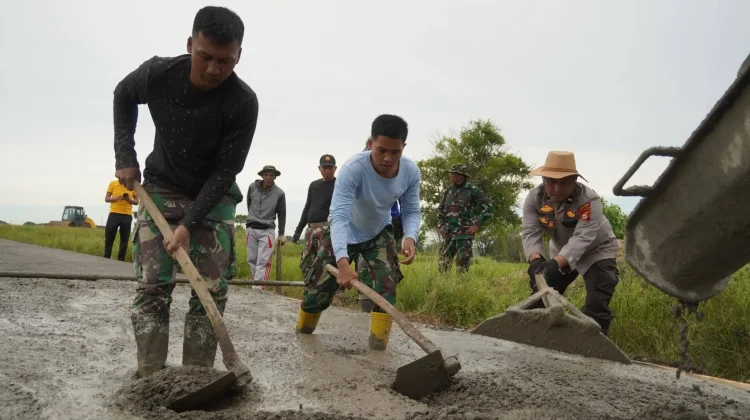 TMMD KE-128, Kodim 1425/Jeneponto Kebut Jalan Rabat Beton