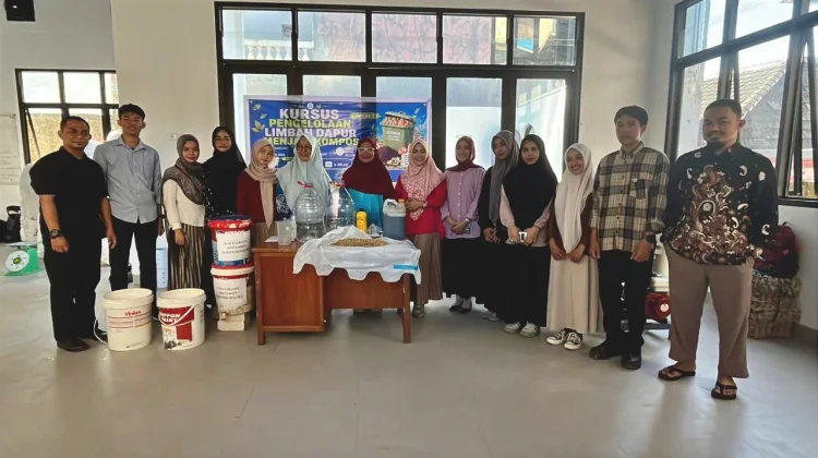 Eco Ranger Unismuh Makassar Dilatih Kelola Limbah Dapur