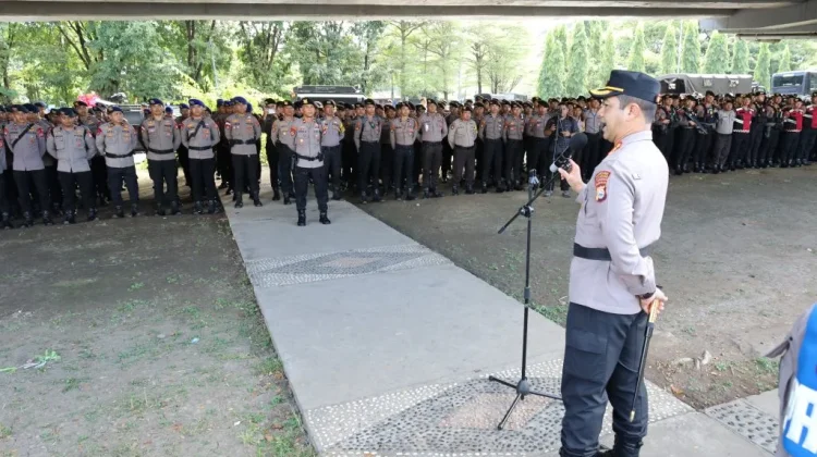 Polrestabes Makassar dan Polda Sulsel Kawal Pengamanan Hardiknas