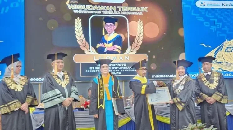 UT Makassar Wisuda Ratusan Mahasiswa, Wabup Sidrap Beri Pesan Inspiratif