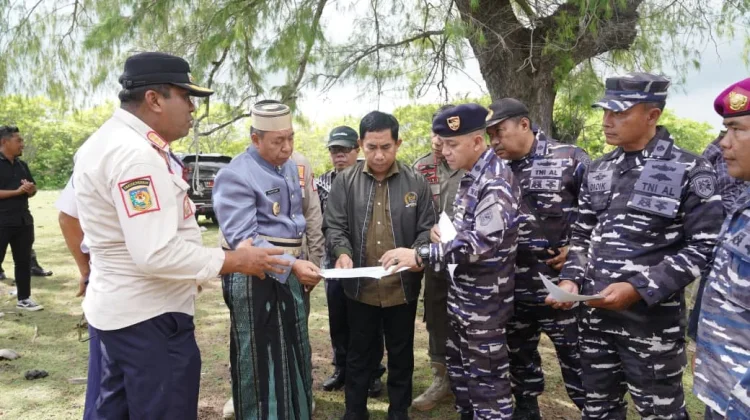 Anggota DPR RI Kunjungi Lokasi Rencana Pembangunan Lanal