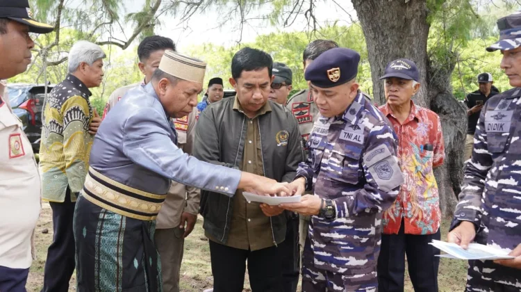 Anggota DPR RI Kunjungi Lokasi Rencana Pembangunan Lanal