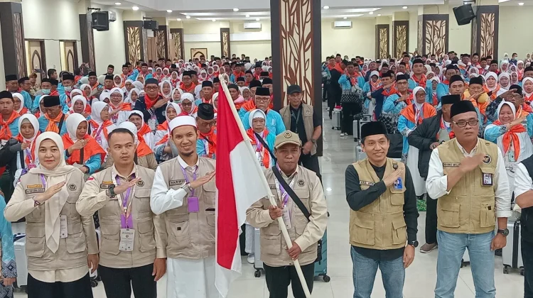 PPIH Makassar Lepas Kloter 15, Tekankan Kesabaran dan Kesehatan