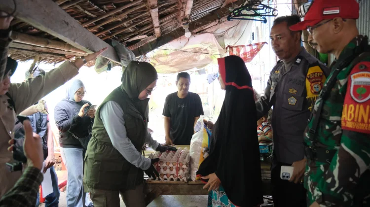 Kunjungi KME di Borongloe, Bupati Gowa Pastikan Pembaruan Data