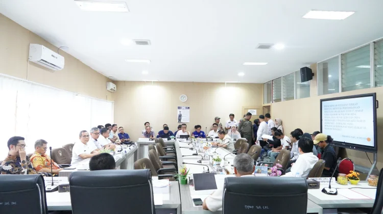 Didemo Warga, DPRD Sulsel Minta Izin Tambang Dievaluasi