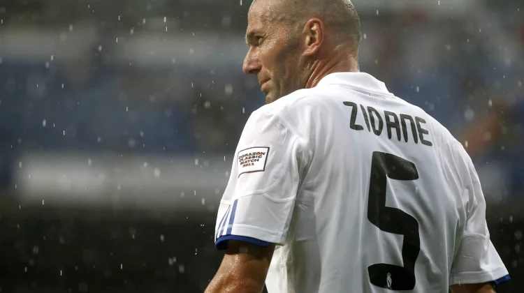Kutukan Zidane Dikaitkan Dengan Kemunduran Timnas Italia