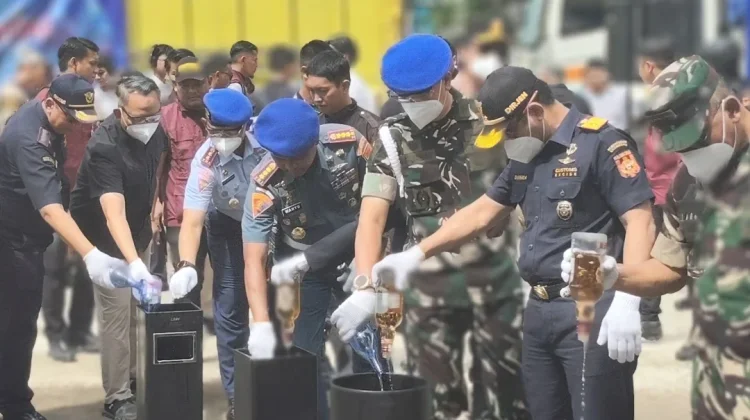 Bea Cukai Sulbagsel Musnahkan Barang Ilegal Bernilai Miliaran