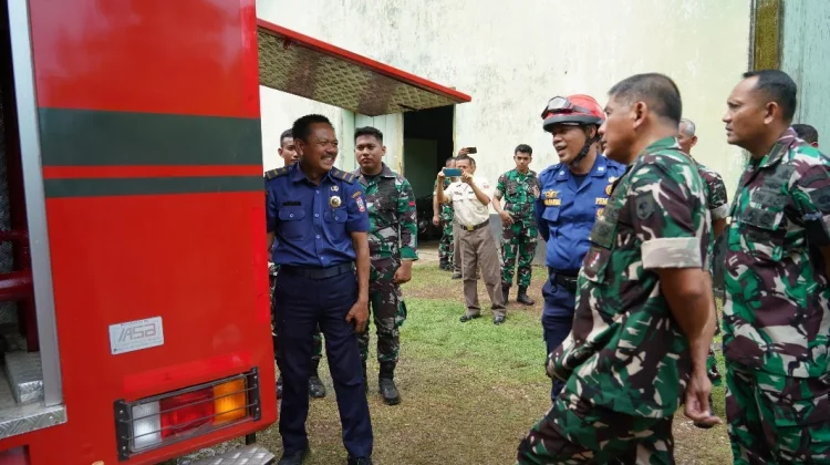 Pangdam XIV/Hasanuddin Tingkatkan Respons Darurat Pelatihan Operator Damkar