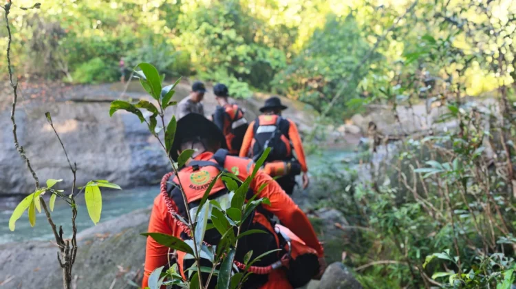 Basarnas  Temukan Korban Kedua Korban Terserat Arus Sungai Buakkang