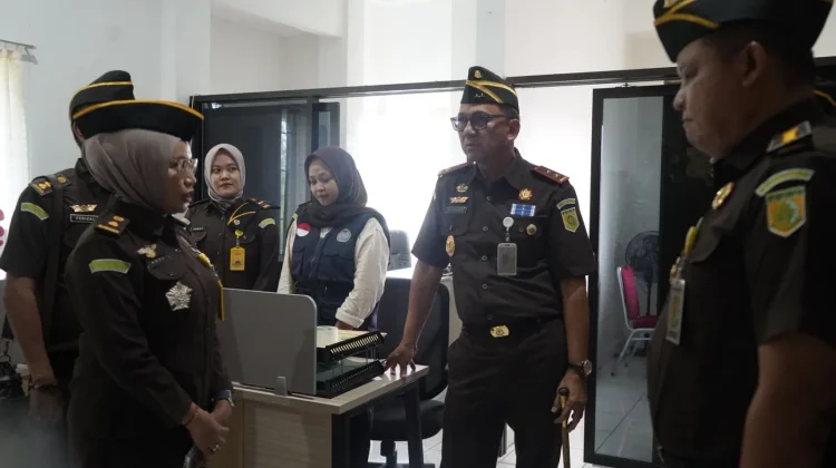 Kajati Sulsel Memastikan Kejari Luwu Bekerja Secara Profesional