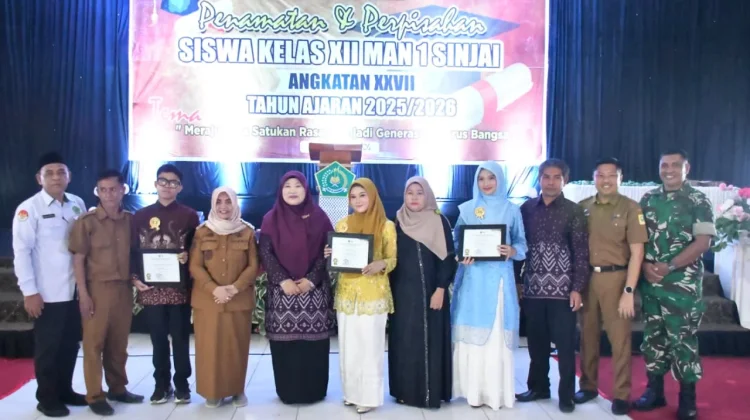 Bupati Minta Lulusan MAN 1 Sinjai Siap Hadapi Tantangan  Era Digital